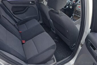 Ford Focus Combi Ghia 1.6 TDCI
r.v. 6/2008 - 6