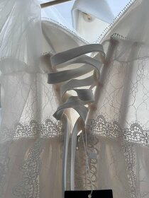 Nenosené Krásne vílie svadobné šaty s čipkou a glitrami - 6