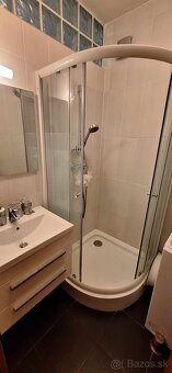 Moderný, zariadený 2 i byt, ihneď voľný v centre mesta Šaľa - 6