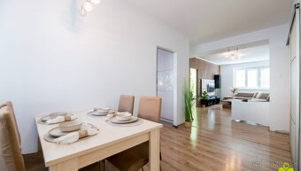 Atraktívny 3 izbový byt centrum mesta Prievidza - 6