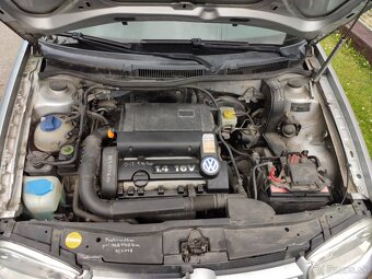 Golf 4 1.4 16V 55kW 244 661 km - 6
