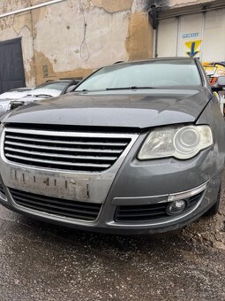 Rozpredám passat b6 2.0 tdi m6 combi sivy - 6
