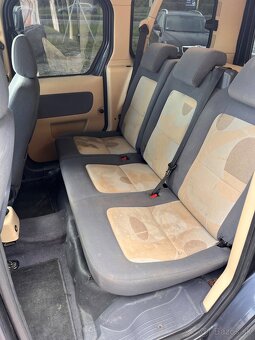 Ford Tourneo Connect 1,8TDi - 6