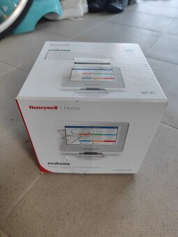 Wifi riadiaca jednotka termostat Evohome Touch Wifi Honeywel - 6