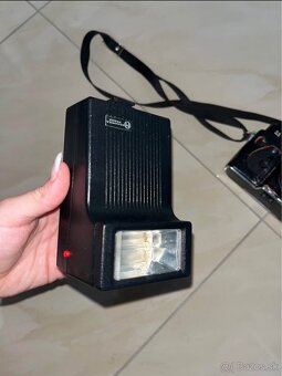 Zenit 12XP + blesk T 327 – retro filmový fotoaparát - 6