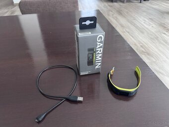 Garmin VIVOSPORT L - 6