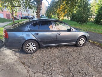 Octavia 2 na náhradné diely - 6