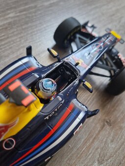 Sebastian Vettel 2011 schowcar - 6