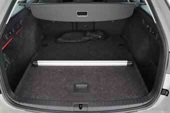 Škoda Octavia Combi SCOUT 2.0 TDI DSG 4X4 - 6