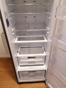 monoklimatická chladnička SAMSUNG RR35H6165SS/EO - 6
