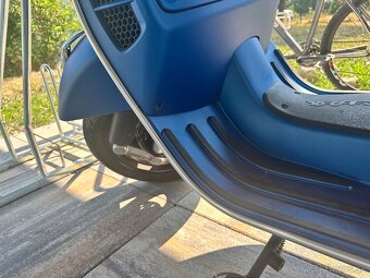 VESPA 300 GTS - 6