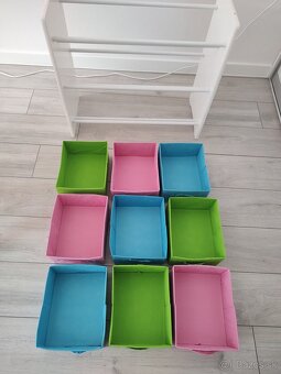 Regál na hračky - 6