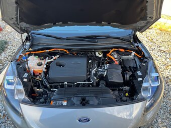 Ford Kuga PHEV Vignale - v záruke, top stav. - 6
