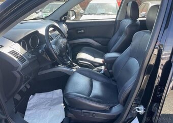 Mitsubishi Outlander 2.2 DI-D 4x4 7 MÍST nafta manuál 130 kw - 6