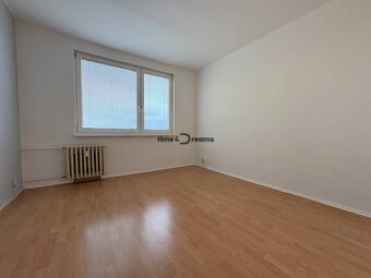 Na predaj: 3 izb.byt + 2x balkon + kumbál - 6