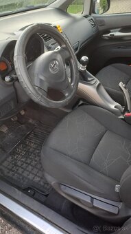 Toyota Auris 1.33 VVTi, Nová STK + EK - 6