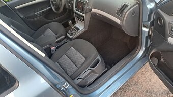 Škoda OCTAVIA Combi 2.0 TDI - 6