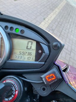 Kawasaki Z750 - 6