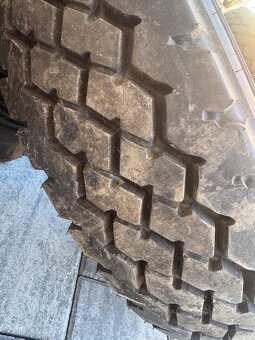 Pneumatiky DUNLOP SP QUALIFIER 225/95 R16C 118/116S - 6