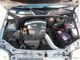 Renault Thalia 1.4 - 6