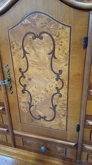 Starožitný nabytok - 6