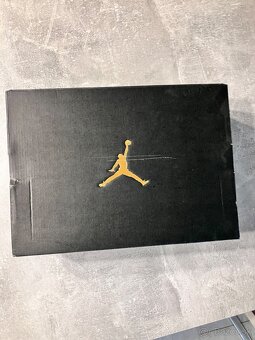 Air jordan 1 mid - 6