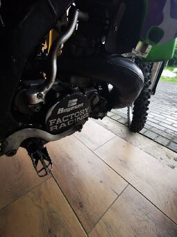Kawasaki kx 250 - 6