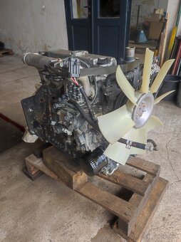 Kubota 4valec motor - 6