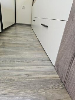 Spálňová zostava manželská posteľ skriňa komoda - 6