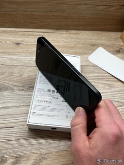 Apple iPhone 16 black 128gb - 6