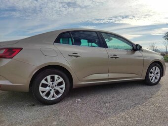 Renault megane GrandCoupé - 6