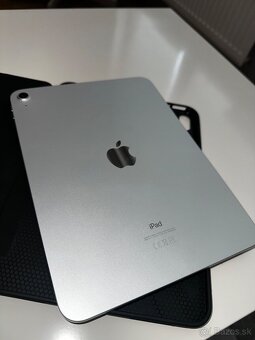 Predám tablet iPad 10. generácie (2022) strieborný - 6