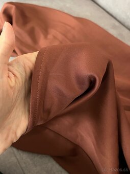 Spolocenske saty z kvalitneho elastickeho materialu - 6