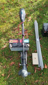 Čln, sonar,motor a príslušenstvo - 6