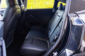 Tesla Model Y Long Range 378kW / TOP STAV / - 6