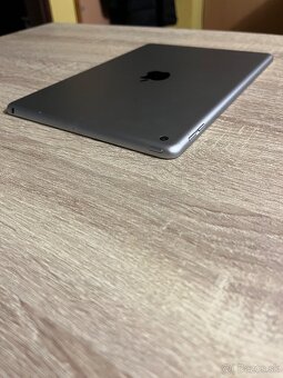 9.7” tablet iPad 5.generacia 128GB Space Gray TOP stav - 6