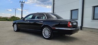 2005 Jaguar XJ8 L 4.2 V8 - 6
