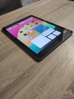 9,7" tablet iPad 6 gen / 128GB TOP stav+klávesnica - 6