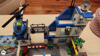 Predám Lego 60316 policajná stanica. - 6
