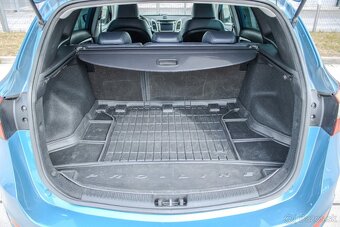 Hyundai i30 CW 1.6i CRDi HP 16V DOHC Style - 6