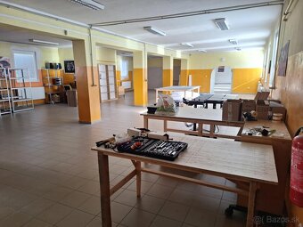 Predaj budovy vhodnej na sklad, obchod, výrobu-Znížená cena - 6