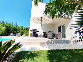 CHORVÁTSKO - Atraktívna vila s bazénom 70m od mora-PRIVLAKA - 6