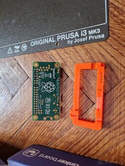 PRUSA MK3S+  (s filamentami) - 6