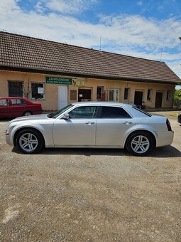 Predám Chrysler 300c 3.0CRD 2006 - 6