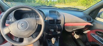 Renault Clio - 6