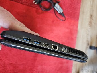 Lenovo G585 serie 15,6" - 6