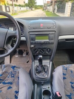 Škoda octavia combi 1.6 MPi LPG - 6