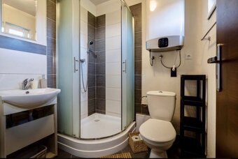 Na predaj Rodinný dom v Běšeňovej /dom + rekreačný  domček/ - 6