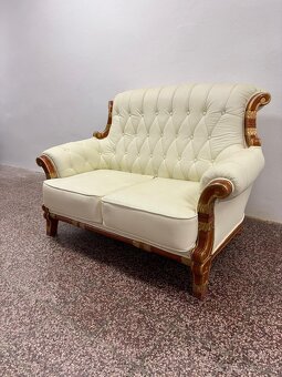 CHESTERFIELD ŠTÝL,HRUBOKOŽENÁ ,KOMB.S DREVOM - 6