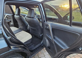 Toyota RAV4 2.0 Premium 4x4 - 6